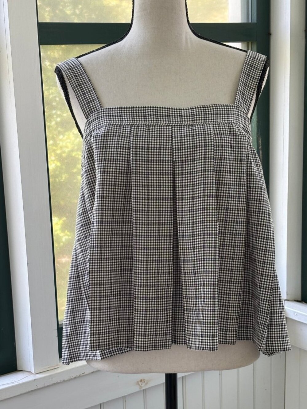 Max Studio London Gingham Pleated Top | Black & White | Size L | New with Tags